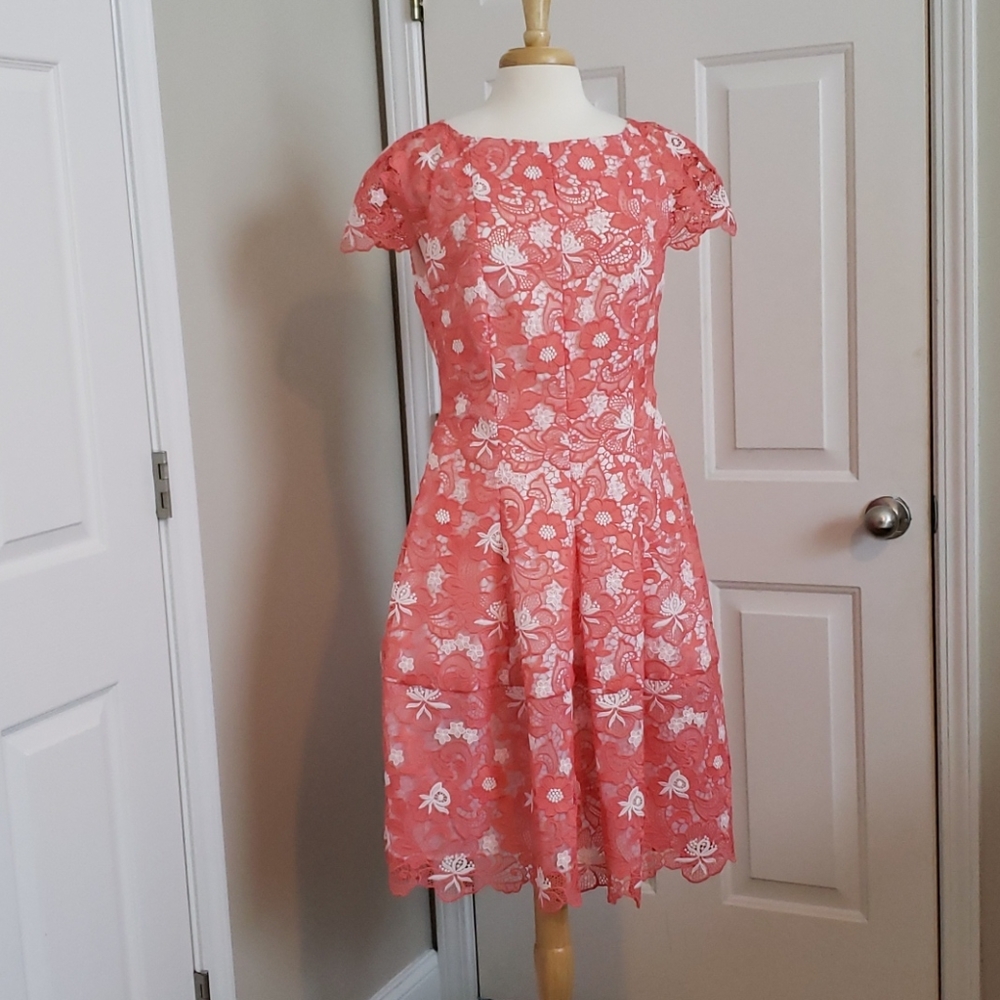 New Talbot Runhof Spring Lace Cap Sleeve Midi